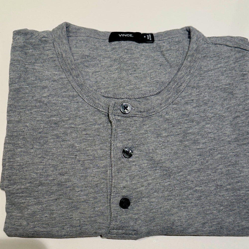 Vince Charcoal short Sleeve Henley